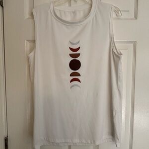 Elegant White Sleeveless Top with Abstract Design